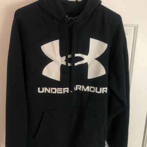 Men large under armour hoodie